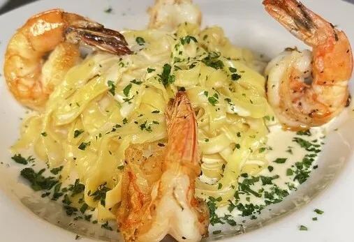 Fettuccine Alfredo with shrimp at Ciao Italia